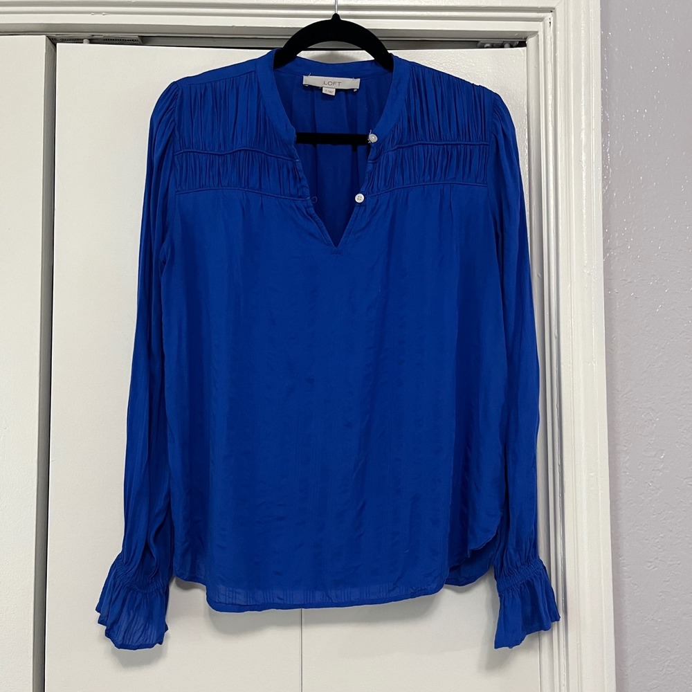 LOFT Ruffle Cuff Blouse V-Neck Long Sleeve Top Royal Blue Size Small‎